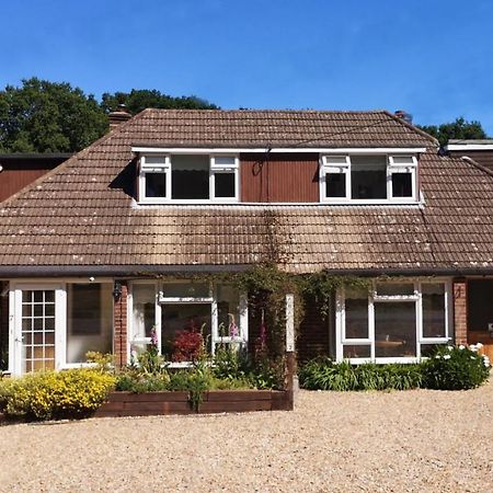 Abacus Bed And Breakfast, Blackwater, Hampshire Camberley Exterior foto