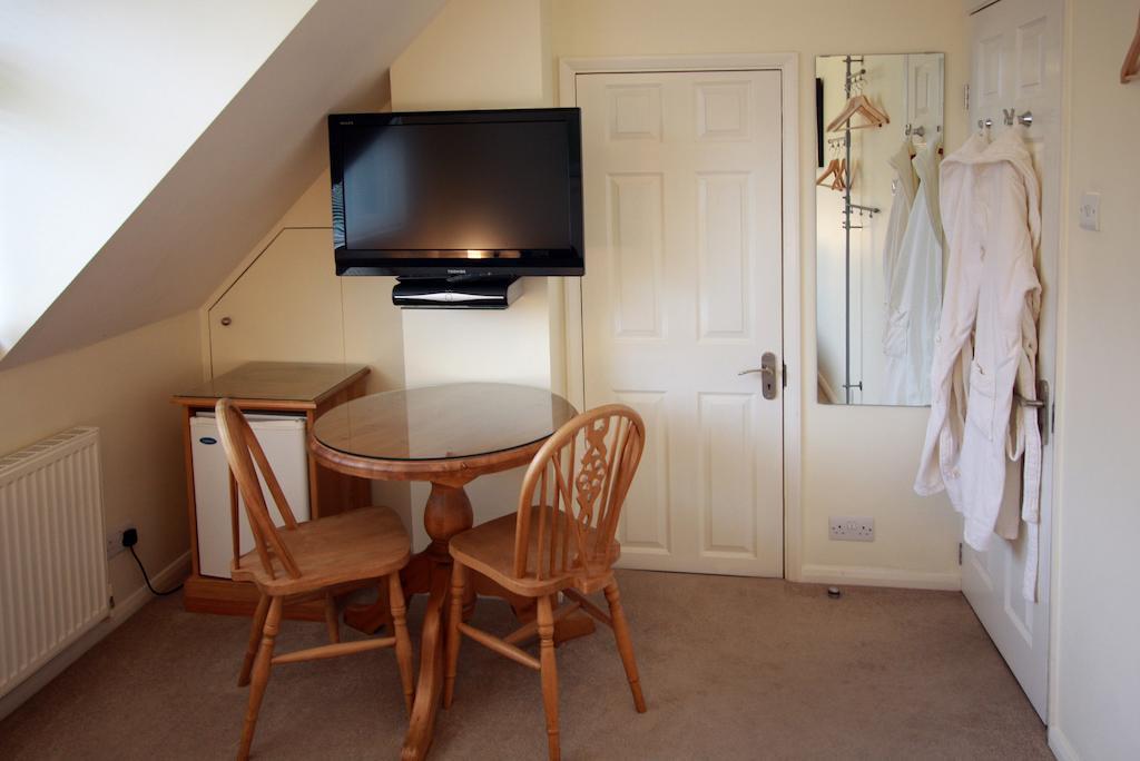 Abacus Bed And Breakfast, Blackwater, Hampshire Camberley Quarto foto